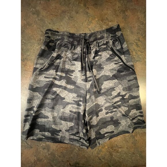 DSG Men’s Small 365 Short Print Pure Black Camo Moisture Wicking Poly-Spandex - Picture 1 of 8
